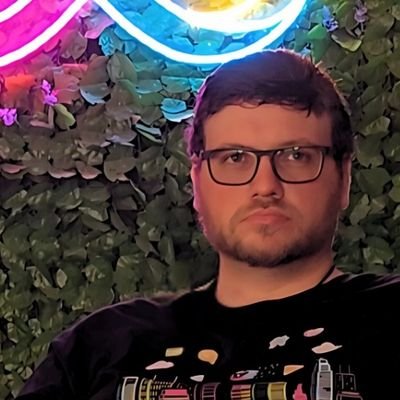 CEO of @idarkstudio
Building the future on #web3 and helping to shape the GameFI potential to the 🚀 moon