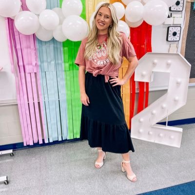 CRE 2nd Grade Teacher 🐾 Every child deserves a champion🌈 Sila🧡
