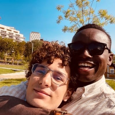 Eurocrafted Borderless 🌍 🇪🇺🇧🇪🇫🇷 |AvGeek🛩️ | Dev | IA 🧠 E/ACC | Science✨🔭 |🏳️⚧️🏳️🌈+ Ally | Back-up @chevalierkarter 🇬🇭🇺🇦🇰🇷🇹🇼
