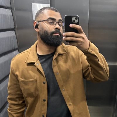 Phillnunes13's profile picture. Engenheiro de produção   Professor                              Atleticano