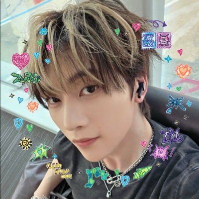 WITHLUVZB1's profile picture. my parents accidentally chose stan daughter 𝜗𝜚˚⋆ zb1, bts, and ari ⋆𐙚₊˚⊹ 23🇲🇽 eng/span