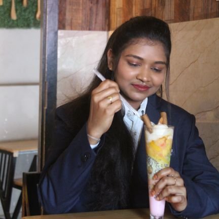 MegimalarR's profile picture. 