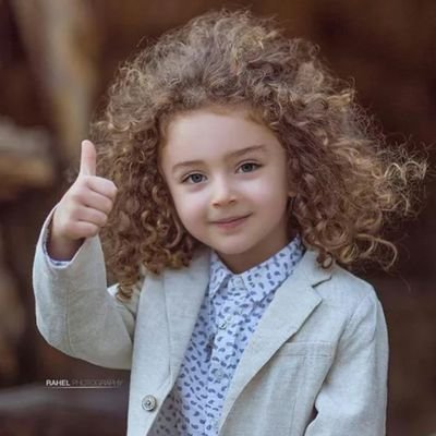 عاشق ایرانم و مهرش به جان،
با بلوچ و ترک و تاتم همزبان،
کورد و گرمانچ و دلهای نجیب،
هر که ایرانیست ، باشد مهربان،