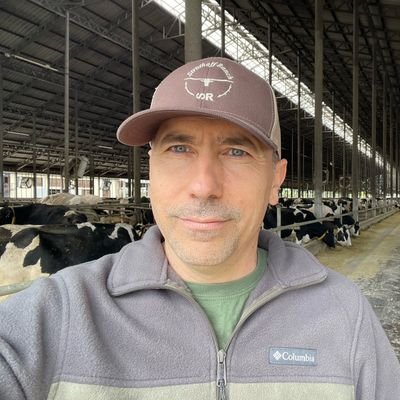 dairy farm manager university lecturer designer of large dairy farms John 3:16
🇷🇴🇺🇦