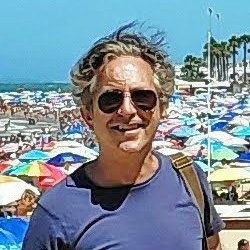 Información y divulgación cultural: Sin ánimo de lucro. Escribo en @lavozdelsures. Antes Correo de Andalucia. Diario de Andalucia. sluisspencers@gmail.com