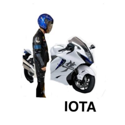 Jwz4FBAzIt501's profile picture. 神戸出身のリターンライダーです。バイク、スポーツカーが大好きなおじさんプラスおじさんです。バイクに興味のない人からも、いいねをしてもらえる安全で格好いいライディングを目指しています。　バイクにいつまでも夢を！