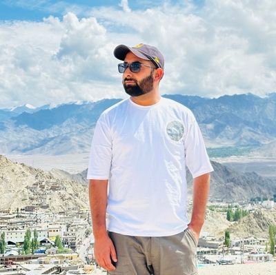 ⚪Crkt lvr✌🏏
Good Listener!
Allah is the only Hope❤️
My hero. (Muhammad SAW❤️)