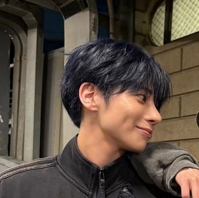 that one friend that doesn’t play about tyunning
matching with @petalguet ᯓᡣ𐭩.ᐟ ⊹