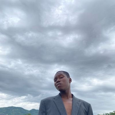 Content creator 
Big dreamer.