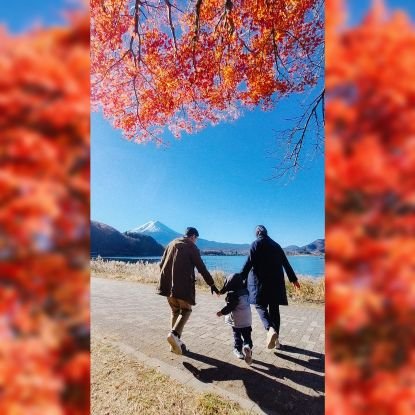 arkbird0707's profile picture. I take sour sips from life's lush lips