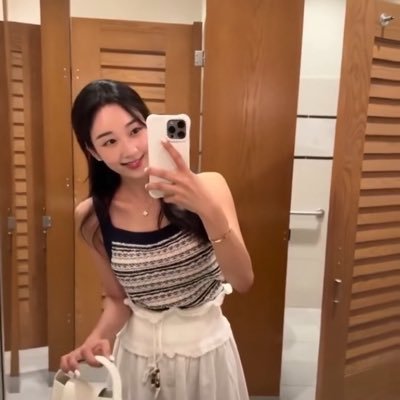 ayaao_hapi's profile picture. こないだまで使ってたアカウント(@ayaaoyama100)にログインできなくなりました😭😭😭毎月70名様にご参加頂いてるお仕事用の広報アカウント🪽　お仕事気になる方はDMまで💌🍀