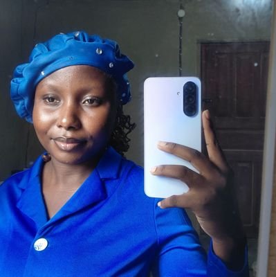 ade_anj05's profile picture. God first✝️|| CR7⚽❤️|| GGMU❤️||Alumna @FUTAkure ||👩‍💻❤️+💡