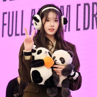 This business account provides various accounts with 500++ followers, active every day without limits ❤