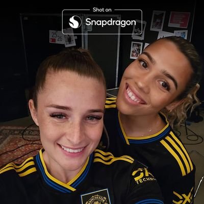 AjeditiD's profile picture. Sport analyst at Lead Radio 106.3,/Almond FM 94.3football commentator.Proud supporter of Manchester United Female team #MUWomen⚽ #Punter