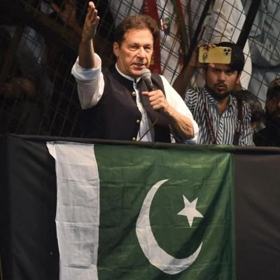 Pakistani 🇵🇰 | David Warner💛 | Kane Williamson🖤 | Shaheen🧡 | Pat Cummins🔥 | Real Madrid | Manchester United | Hassan Ali💕 | KK💙 | Rcb❤ | Virat Kohli❤