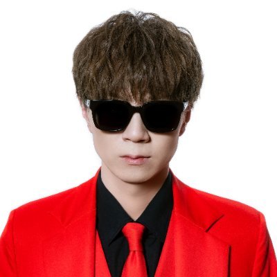動画を作ったり、曲を書いたり歌ったり。YouTubeテーマソング、YouTubeテーマソング2 作者。兄弟音楽ユニット「HIKAKIN & SEIKIN」作詞作曲担当。 YouTube・TikTok・Instagram・お問合せ等はこちら ➡︎ https://t.co/nDZDqr5p0M