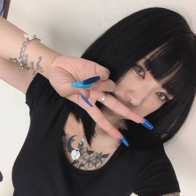 割と多趣味です💙
タランチュラ飼育🕷️
Xではタランチュラ多め🕷
生き物大好き。生き物好きな人も大好き。
青色依存性💙💙💙
Instagramは趣味メイン️🩵