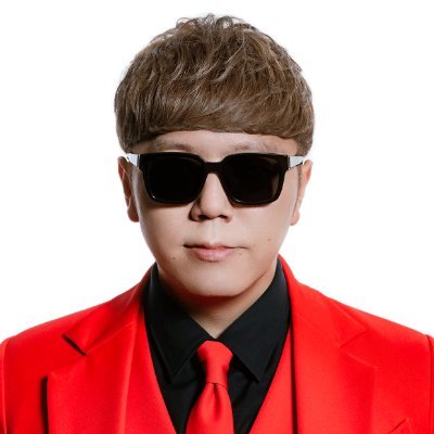 ユーチューバー。みそきん店主。2006年からYouTubeやってます。UUUM株式会社ファウンダー。YouTube,Twitch,TikTok,Instagramもフォローぜひ。コラボ依頼やお仕事依頼など含めDMは一切返信出来ませんので全て事務所までお願いします!