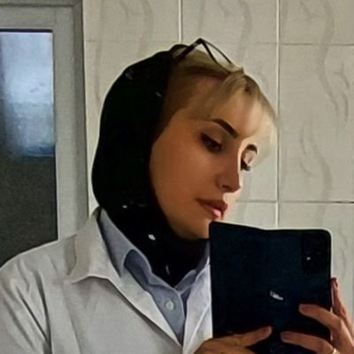کاونده غده پینهآل🧠|یه فقیرِ غنی| کافهدار لب رودخانه|تجربه نویس| مامان سامانتا🐇