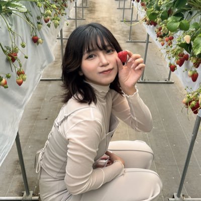 aonavi_'s profile picture. 24歳/独学でデザインやコードを学び、2024年4月に開業🫶🏻︎本業も副業もWEB制作をしてます💡
