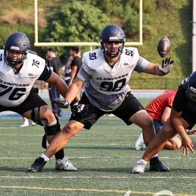 6’5 285lb Offensive Guard/Tackle 858-205-9308 📞adrien.eli.figueroa@gmail.com 📧- SD born & raised 🌴@sdmesafootball @CoachChevSD #BALLIN