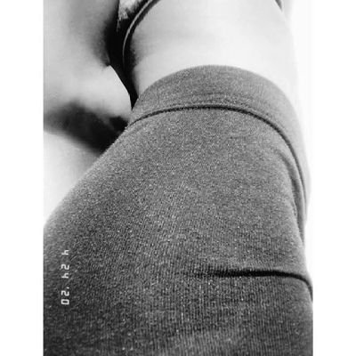 hey wanna nutt ? strictly bottom 🍑. slim 👅but sexyy. here for fun & vibess❤. Dms are always open for freaky sessions 🌸. Mwah💋