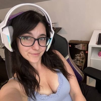 Hello je m'appelle kevina a la recherche d'un amsseur parfait pour le plaisir et desire sexuelle👅🫦. Joignable sur télégramme ;https://t.co/p5aX3avM4l