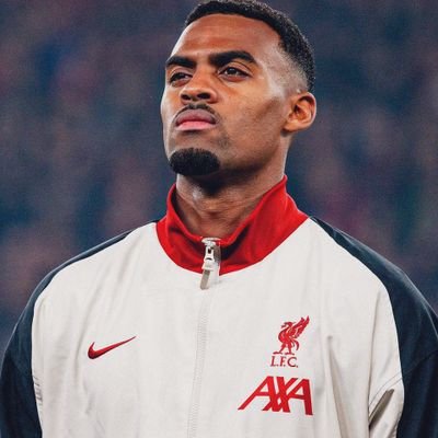Proud @LFC fan♥️ || Troll Account|| here for football vibes😋|| Entertainment || cruise 🫵