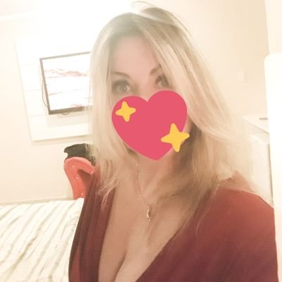 ...não vejo mensagens privadas (DM),só mArque com antecedência ,através do LyNk de WhAtS que esta aí abaixo 👇 ,fácil ,né ?