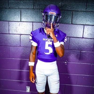 |ATH| 100 m: 11:3| 4.46s 40 yrd dash |Cypress lake High| 6’0|160lbs| Class Of 2026| GPA: 3.41| (239-205-0201) fredrickaburdette21@icloud.com