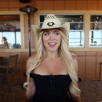 Nina (@ninaanderso2n) 's Twitter Profile