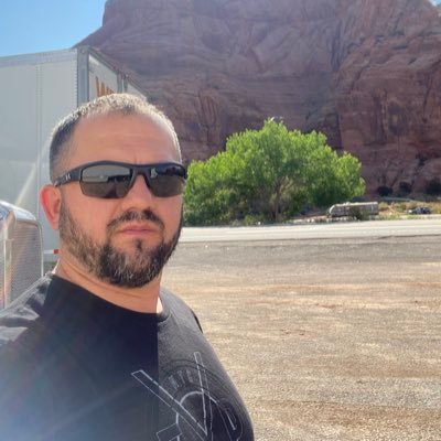 Mike687137711's profile picture. ‘Happily married’ Christian ,trucker, voted for Trump ,conservative ,pro life, making friends ,no date, all life’s matter,no porn,no crypto..