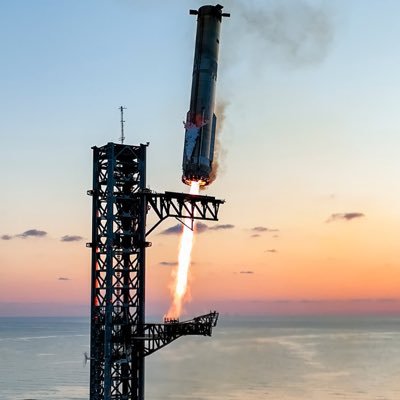 Khousarr's profile picture. Space Rockets /TAJ Madridista La Albiceleste/