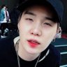 agustdbeibi's profile picture. yoongi y yo viendo videos del mariana