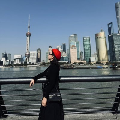 Annhien9898's profile picture. 