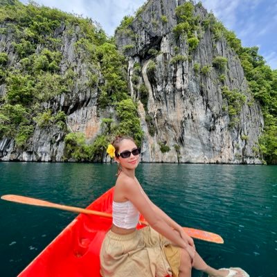 shrdql's profile picture. ⚠️self. love. is. important⚠️