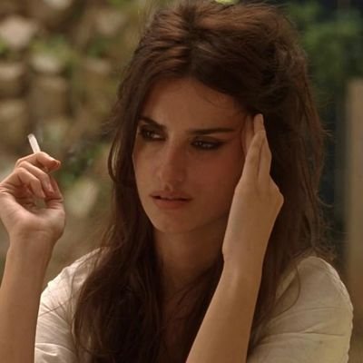 Gauchiste très aigrie, féministe très hystérique ▪︎ Toujours sociologue ▪︎