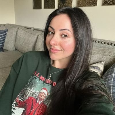 KellyTamar31990's profile picture. I'm single never married 
I need someone to make me happy and smile 😁