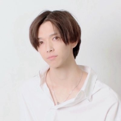 町田秘密基地セラピスト 32歳 179cm 56kg イチャラブプレイが得意です! 趣味:旅行、美容、野球⚾️