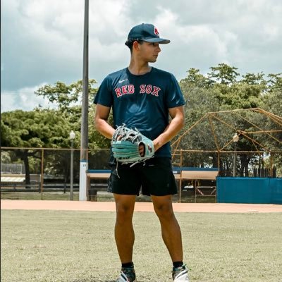 Nikolis_Rueda's profile picture. RHP Submarine Montgomery College Raptors Baseball ‘27 // 786-694-7189 // ndrueda510@gmail.com // 5’6 // 165