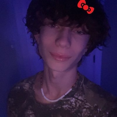 M19th79987's profile picture. 19 i was @iammarvs06 suspended