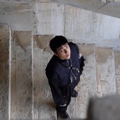 looblelove's profile picture. 수능보다 더 사랑이란 잔인해