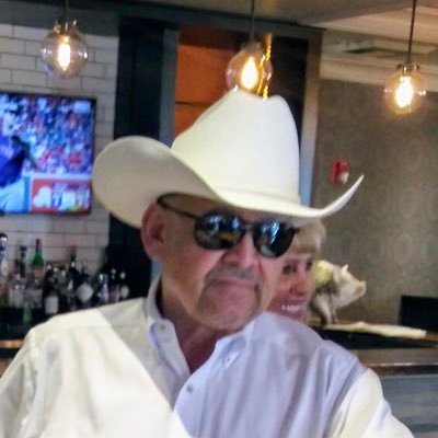 tomjohan47's profile picture. 