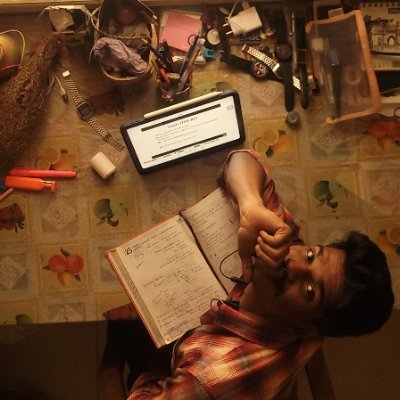 HUMAN BEING . (⚕️🩺🥼)
Vivek athreya/sagar fan.
@janasenaparty
https://t.co/viAvNVLfql…