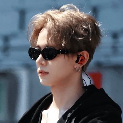 anituseung's profile picture. i am an enhypen fan doing fan things on my heeseung fan account ｡𖦹°‧ probably playing: teeth