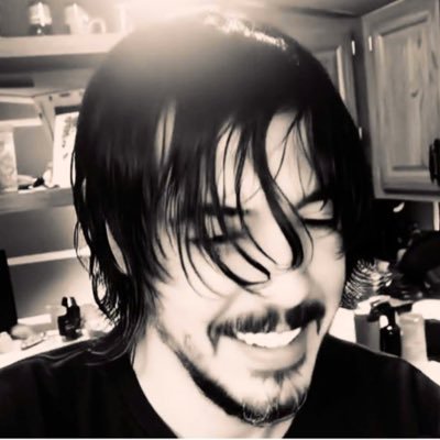 …Im an OG Xbox gamer. I talk about Xbox gaming news and just give my general opinion and thoughts about xbox and the gaming industry. 20Y+gaming Exp