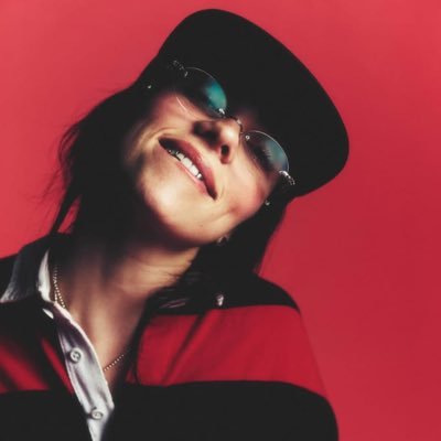 etsylover7's profile picture. billie stan | bittersuite stan | she/her