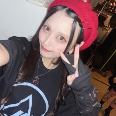神楽まつりさんの予定のみ。カフェ出勤 ルイーズ:2週間前から予約可能。kokorisu:直接来店のみ、チェキ等の取り置きはご本人まで。