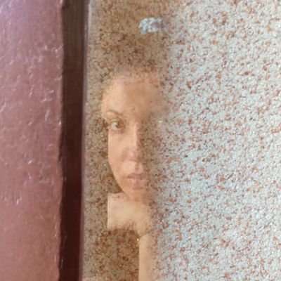Musician.Singer.Artist.Biblically accuratte Hello Kitty.I dance,paint&write worlds;Love space&transhumanism.And trees.🎶🎤
ig:yana.aether | fb:Yana Aether
