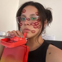 emi (@at2bb_) 's Twitter Profile